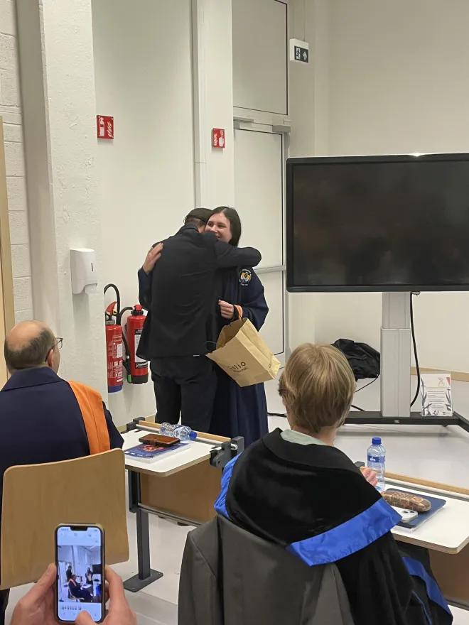 Daria hugs Isra